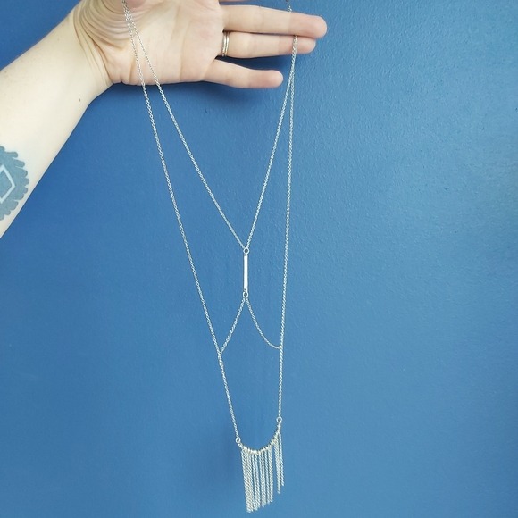 💐$5! Bundles only💐 Long necklace - Picture 1 of 3